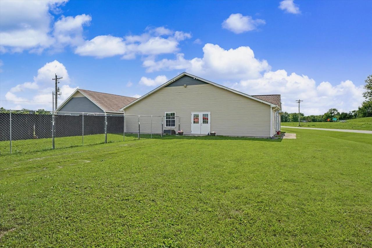 2201 Kickapoo Dr., Danville, IL 61832