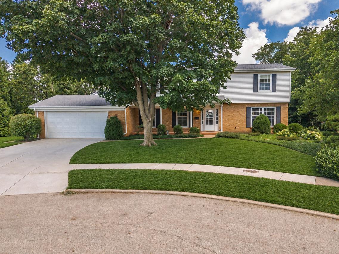 12 Northcrest Ct., Bloomington, IL 61701