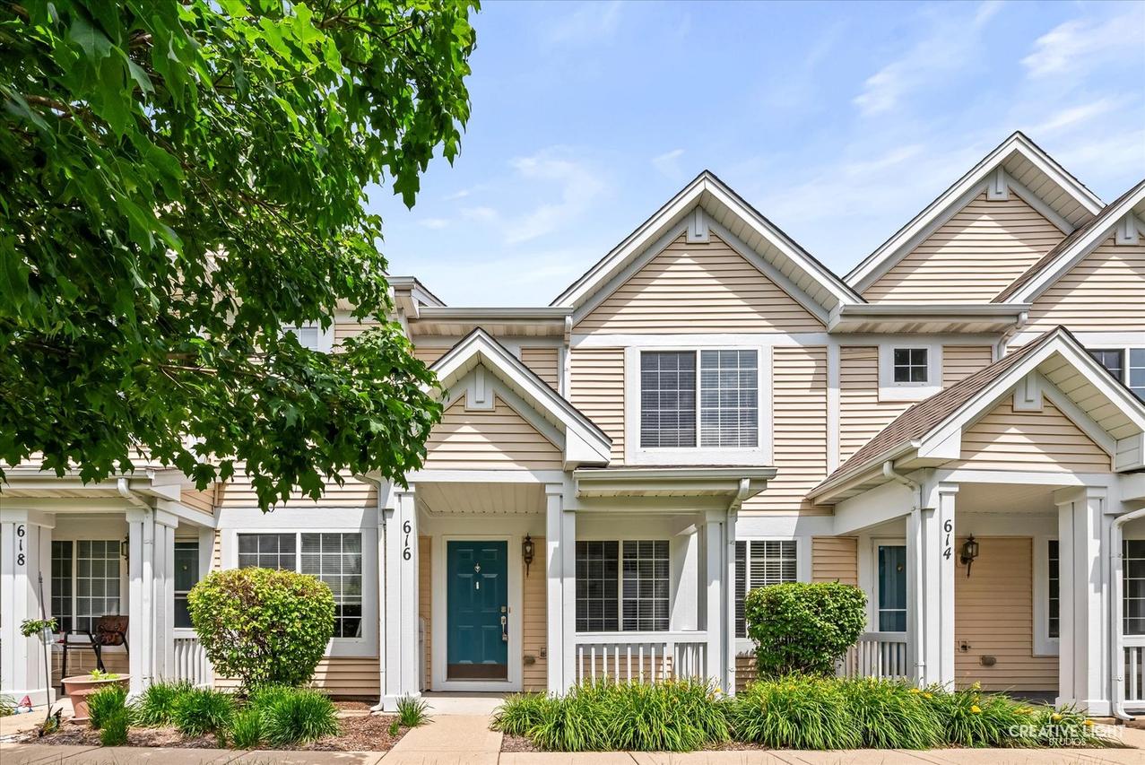 616 Lincoln Station Dr., Oswego, IL 60543