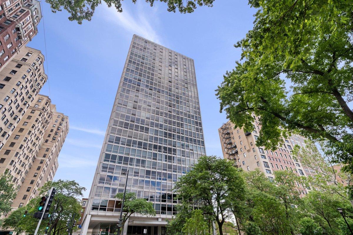 2400 N Lakeview Ave. #1116, Chicago, IL 60614