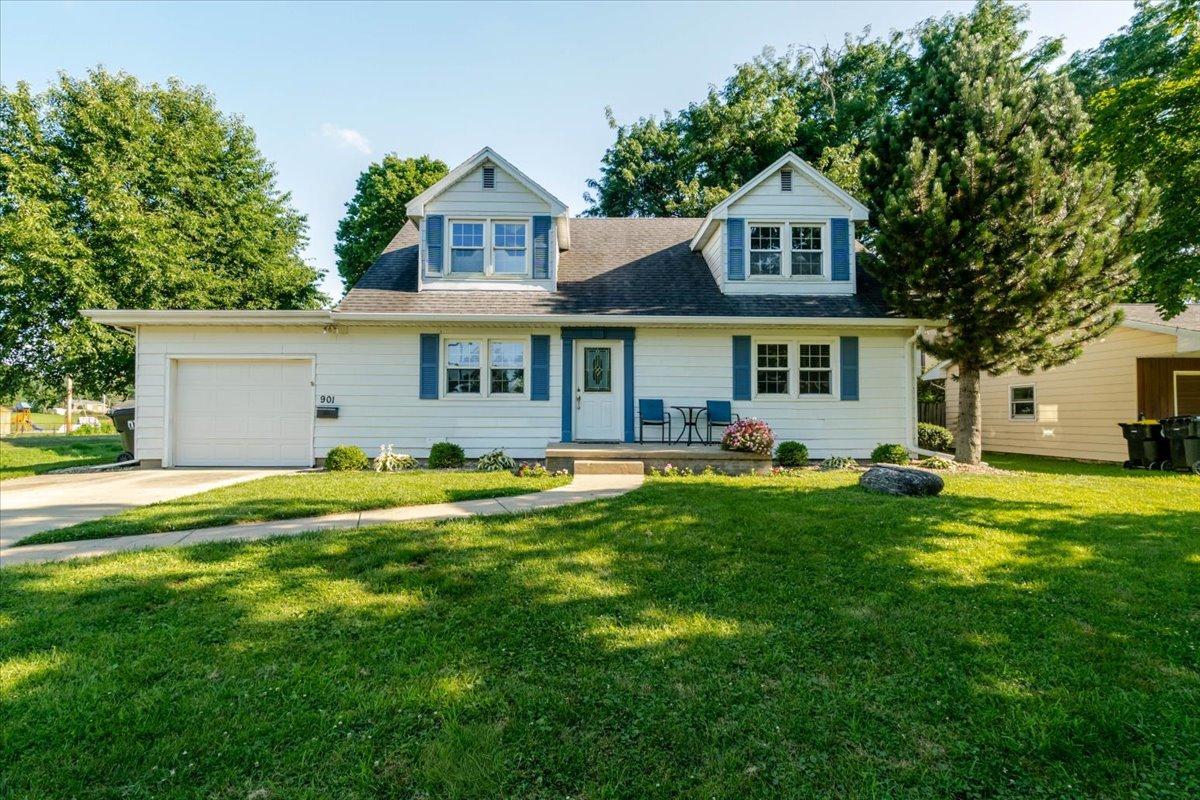 901 Ruston Ave., Normal, IL 61761
