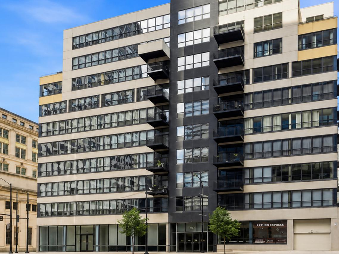 130 S Canal St. #210, Chicago, IL 60606