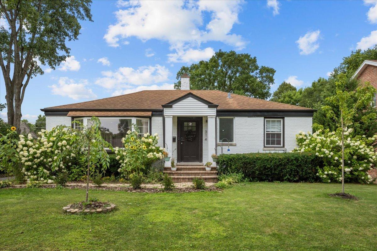 314 Eaton St., Northfield, IL 60093