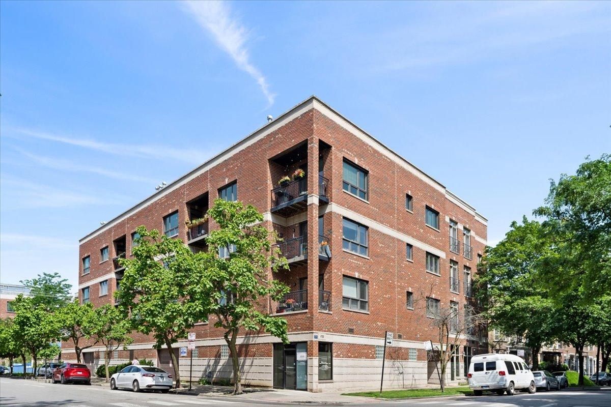 4700 N Kenmore Ave. #2C, Chicago, IL 60640