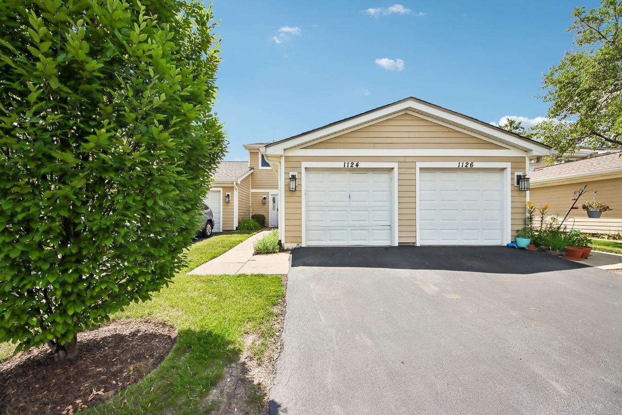 1124 E Potomac Ln., Palatine, IL 60074