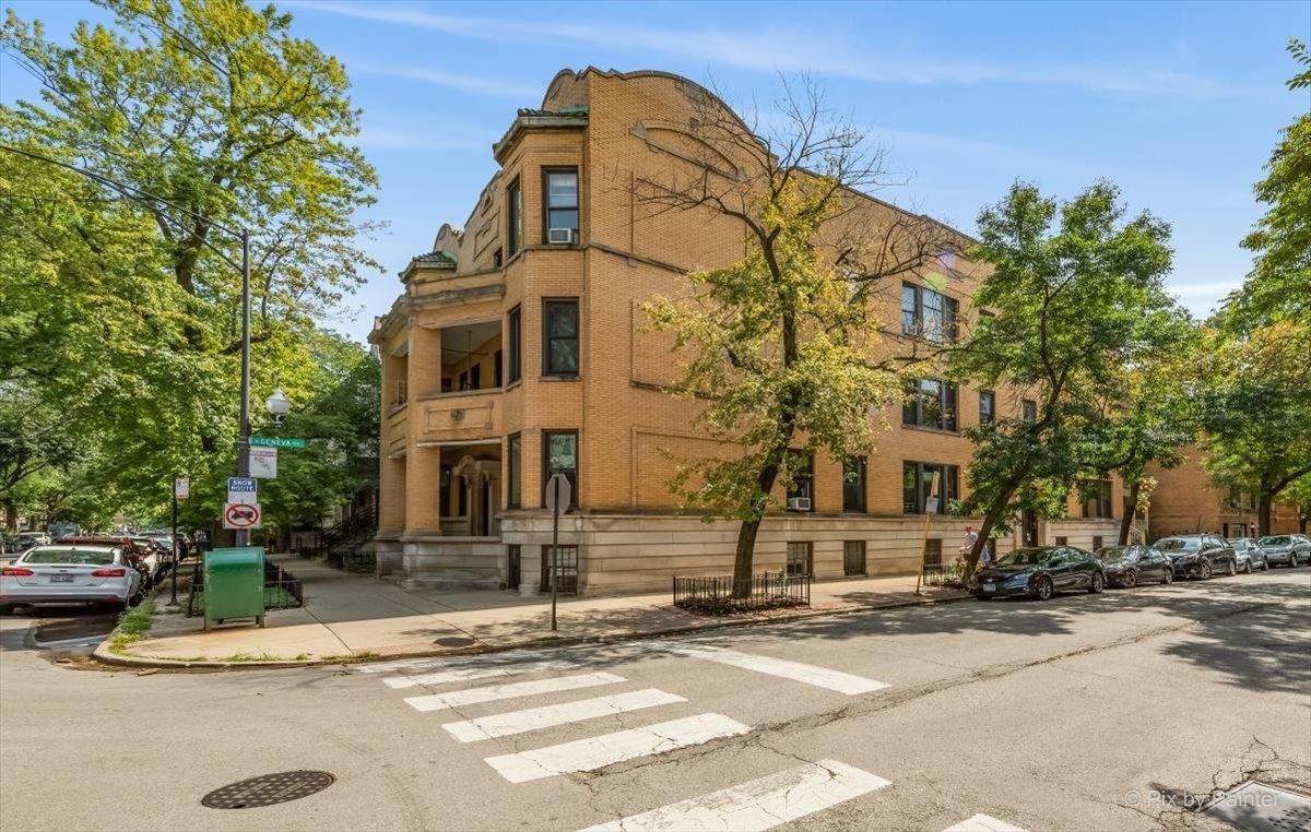557 W Fullerton Pkwy. #3E, Chicago, IL 60614