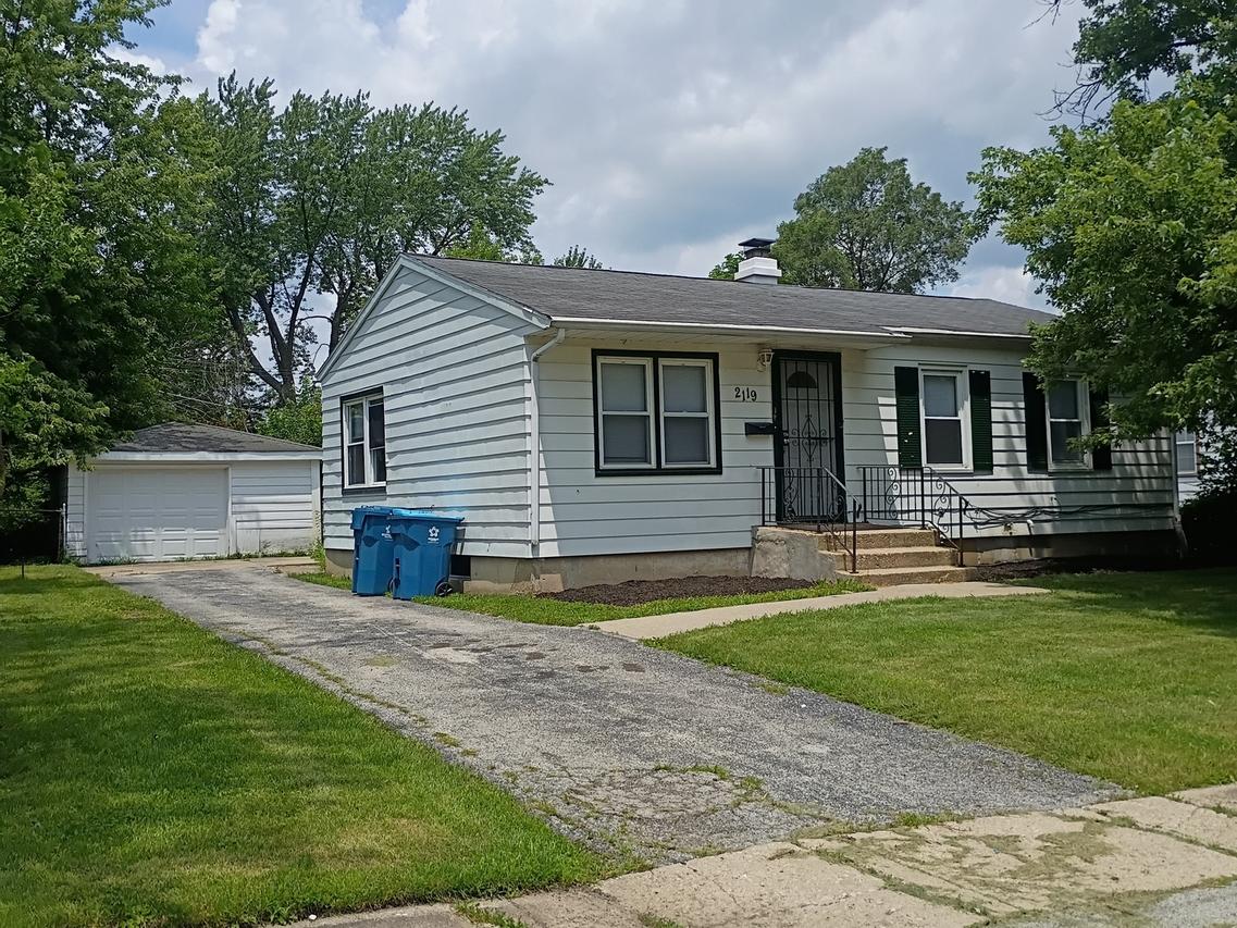 2119 221st St., Sauk Village, IL 60411