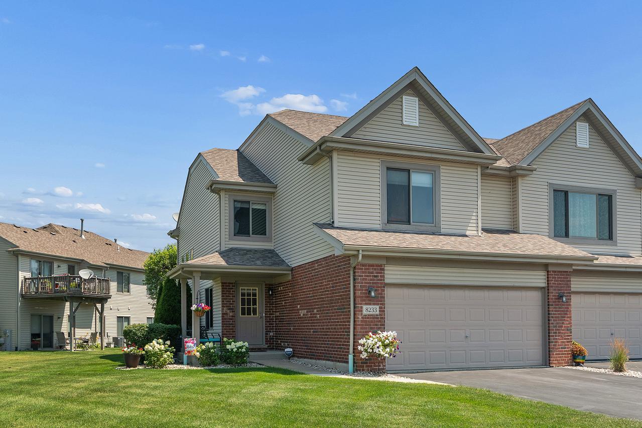 8233 W Chestnut Ct., Frankfort, IL 60423
