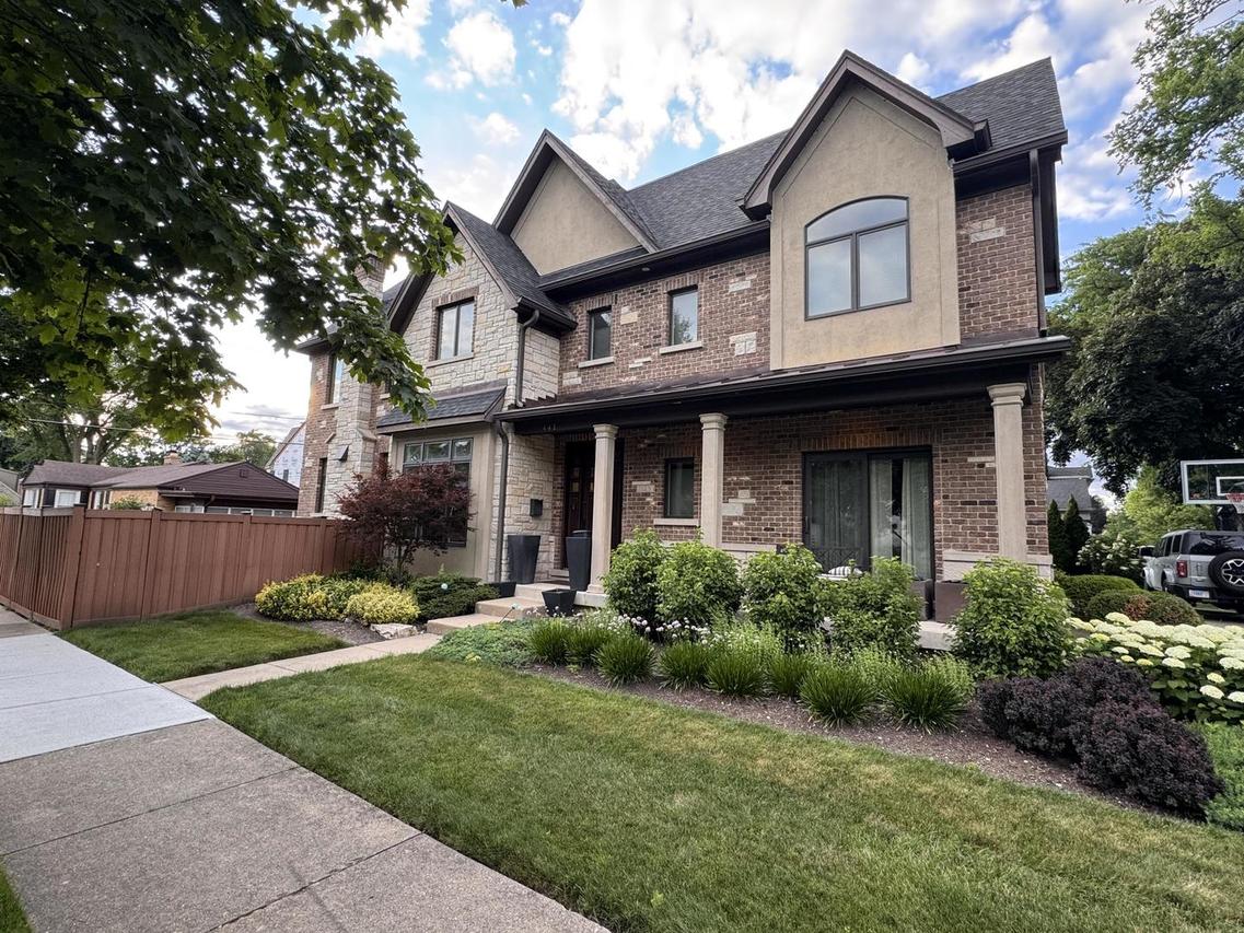441 South St., Elmhurst, IL 60126