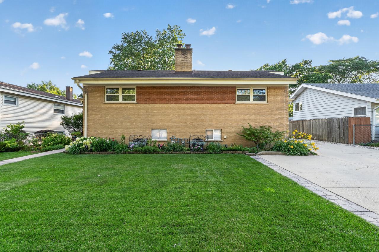 450 N Addison Rd., Villa Park, IL 60181