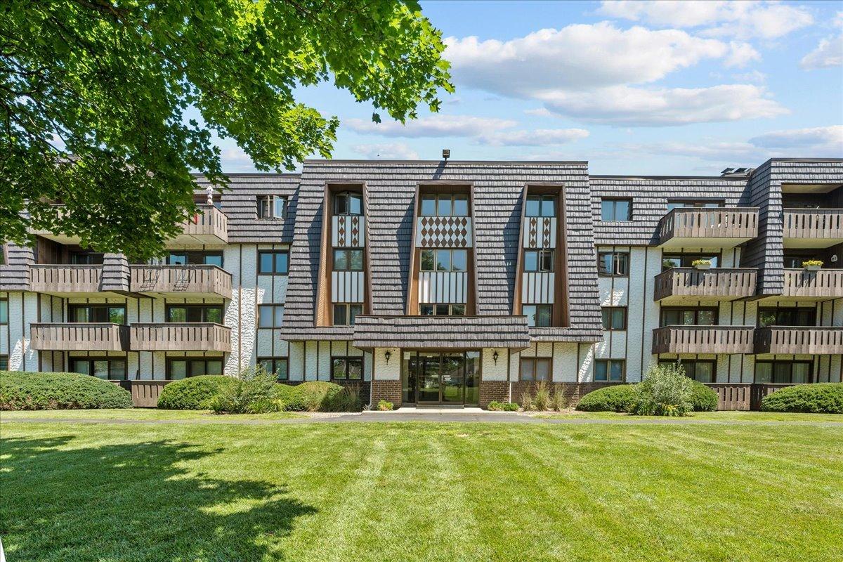 13000 W Heiden Cir. #3105, Lake Bluff, IL 60044