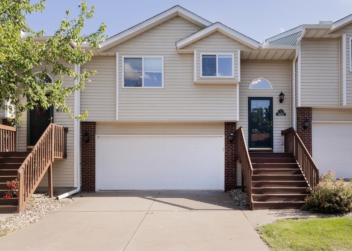 3657 Kennedy Dr., East Moline, IL 61244