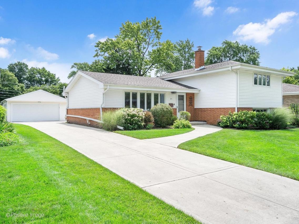 31 N Forrest Ave., Arlington Heights, IL 60004
