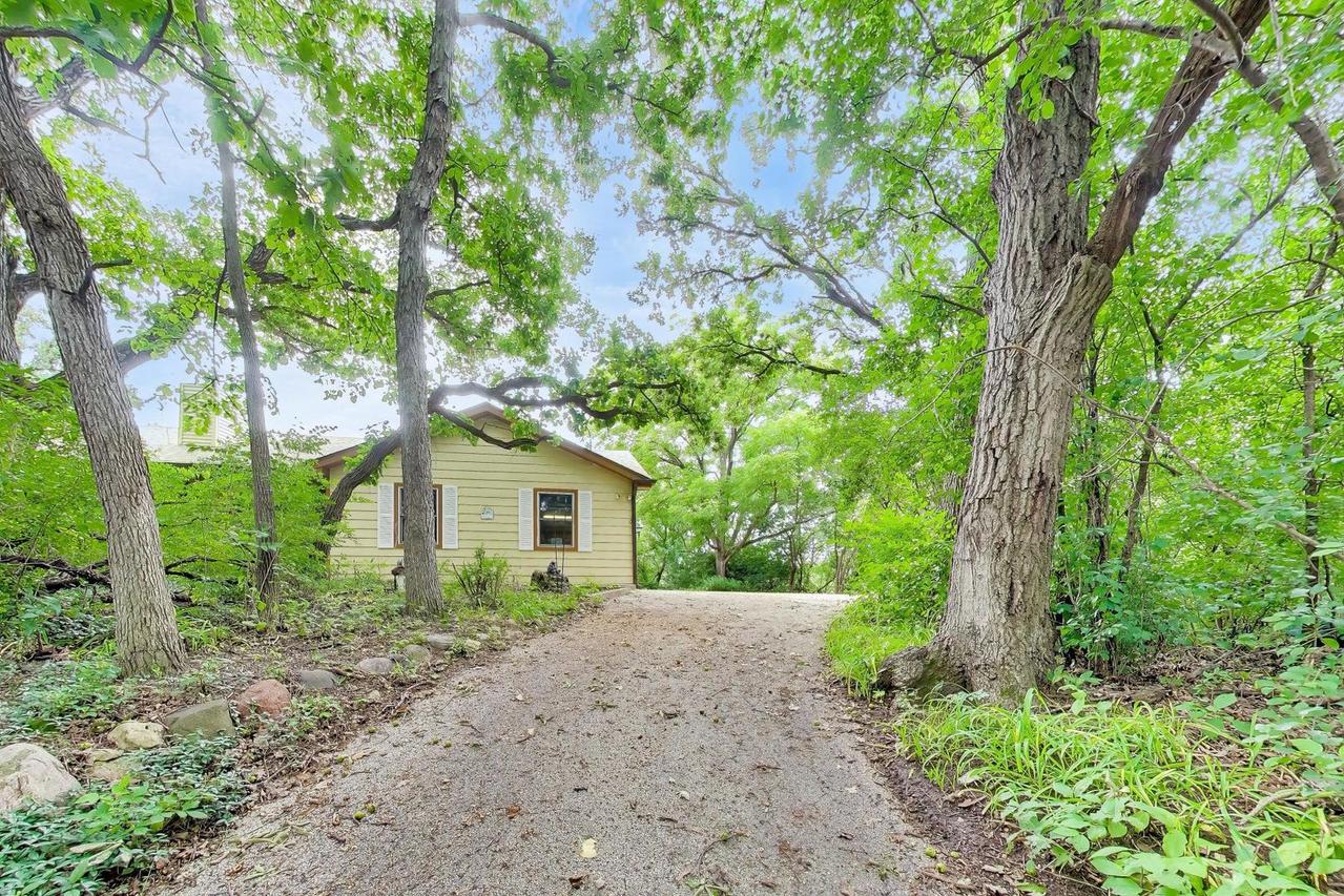 2899 Nish Rd., Crystal Lake, IL 60012