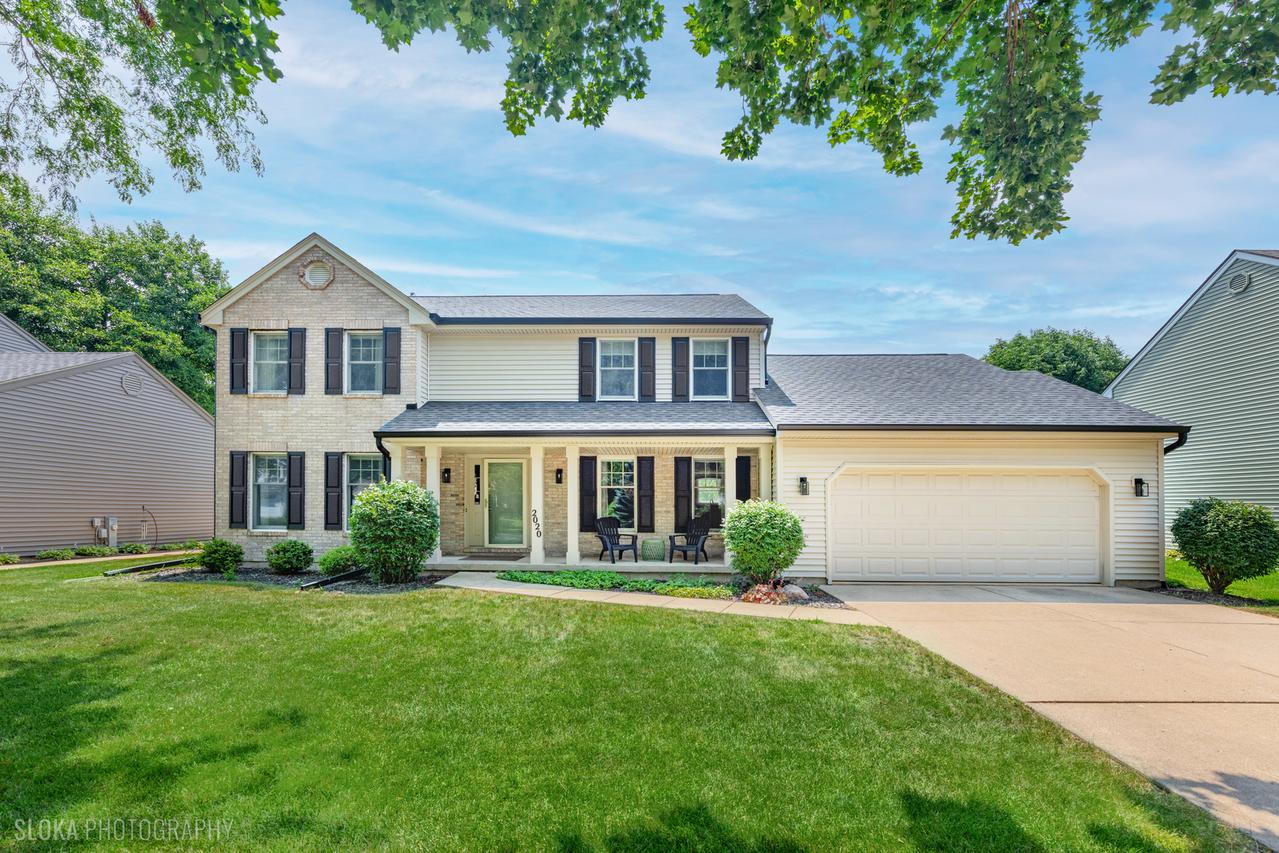 2020 Sheffield Ln., Geneva, IL 60134