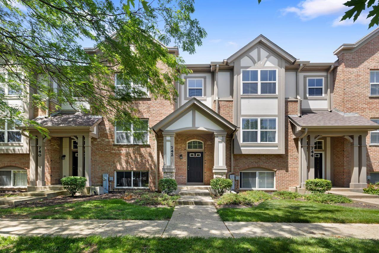 742 June Ter., Lake Zurich, IL 60047