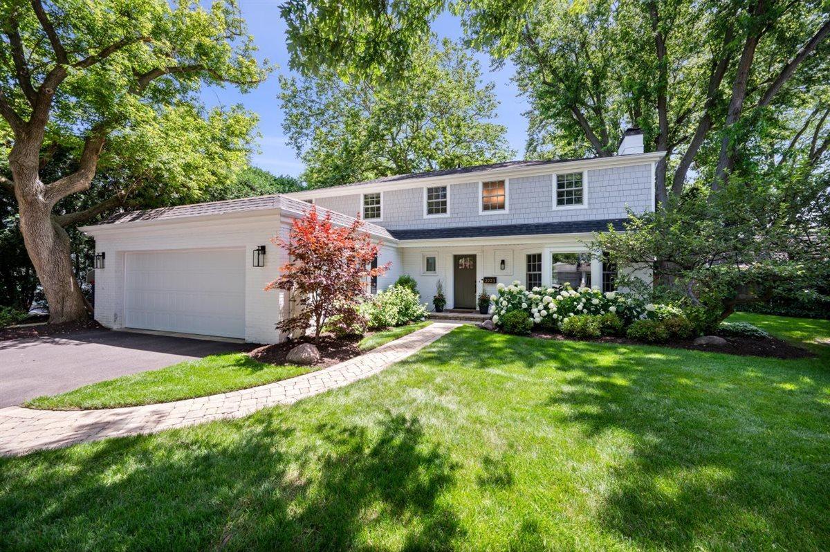 2223 Crestview Ln., Wilmette, IL 60091