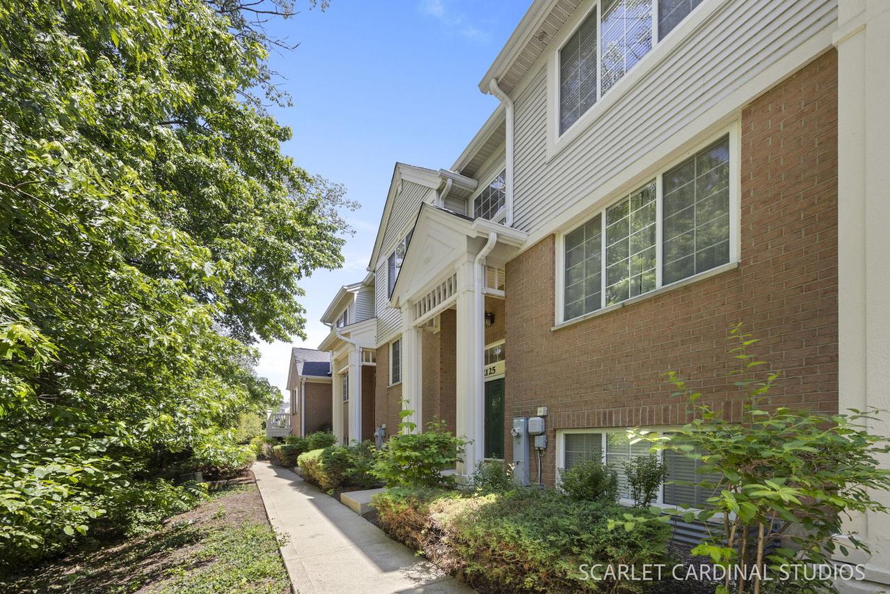 2125 W Concord Ln., Addison, IL 60101