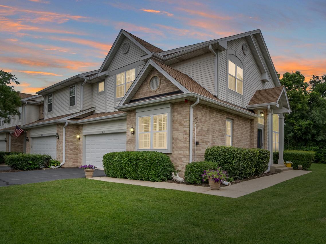 9237 Waterfall Glen Blvd., Darien, IL 60561