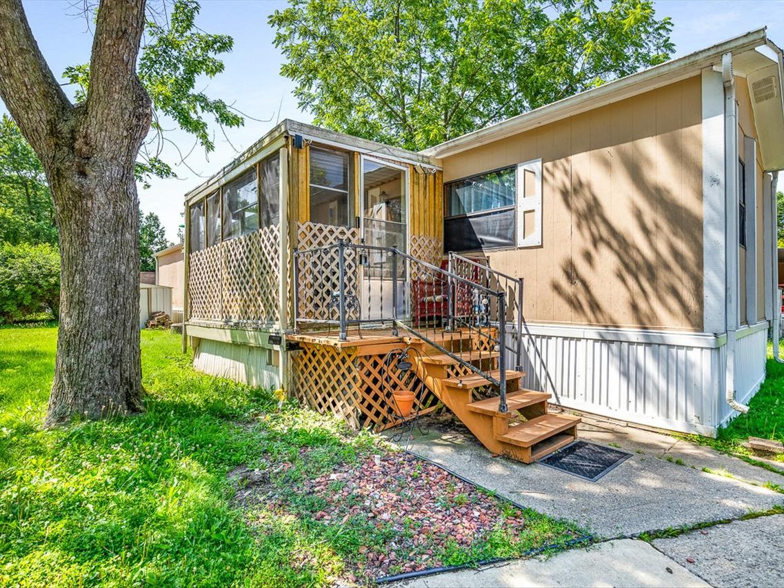 206 Viola Dr., Freeport, IL 61032