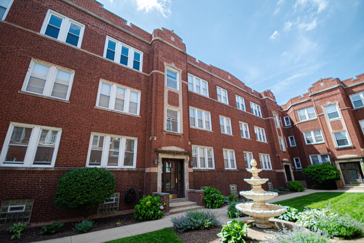 1348.5 W Estes Ave. #1S, Chicago, IL 60626