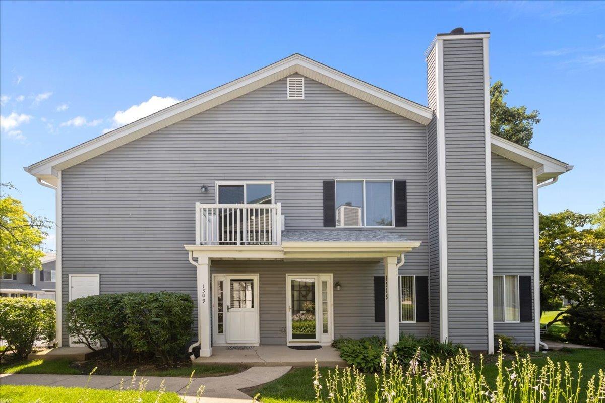 1309 Barclay Ln., Deerfield, IL 60015