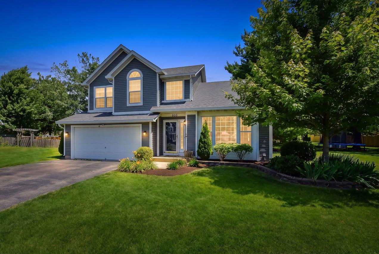 606 Berkshire Ct., Oswego, IL 60543