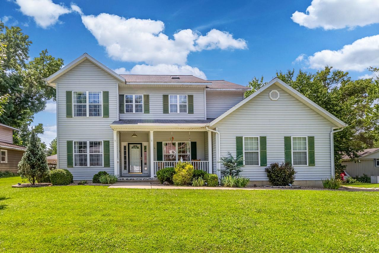 36 Edgewood Ln., Centralia, IL 62801