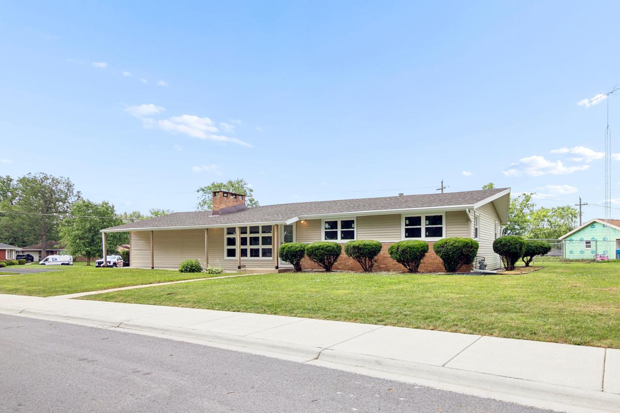 1256 Marla Ter., Bradley, IL 60915