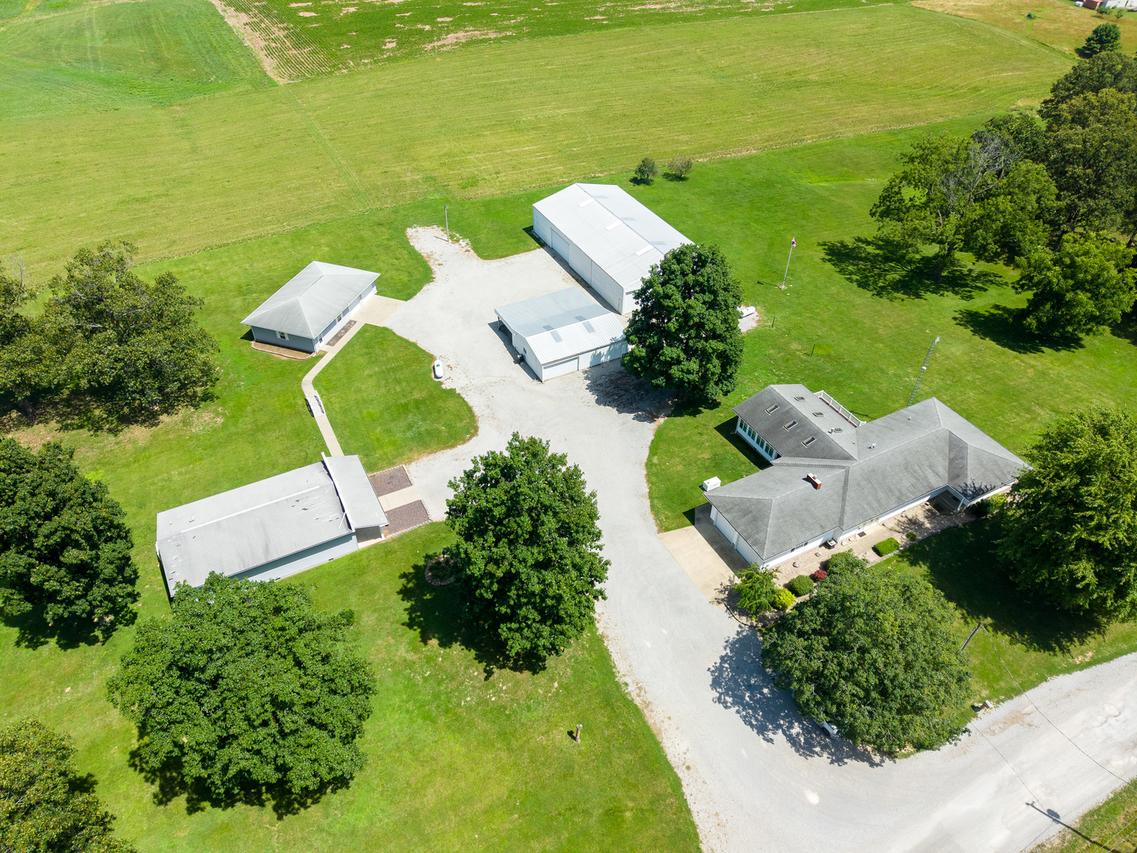 15238 N Heron Ln., Bluford, IL 62814