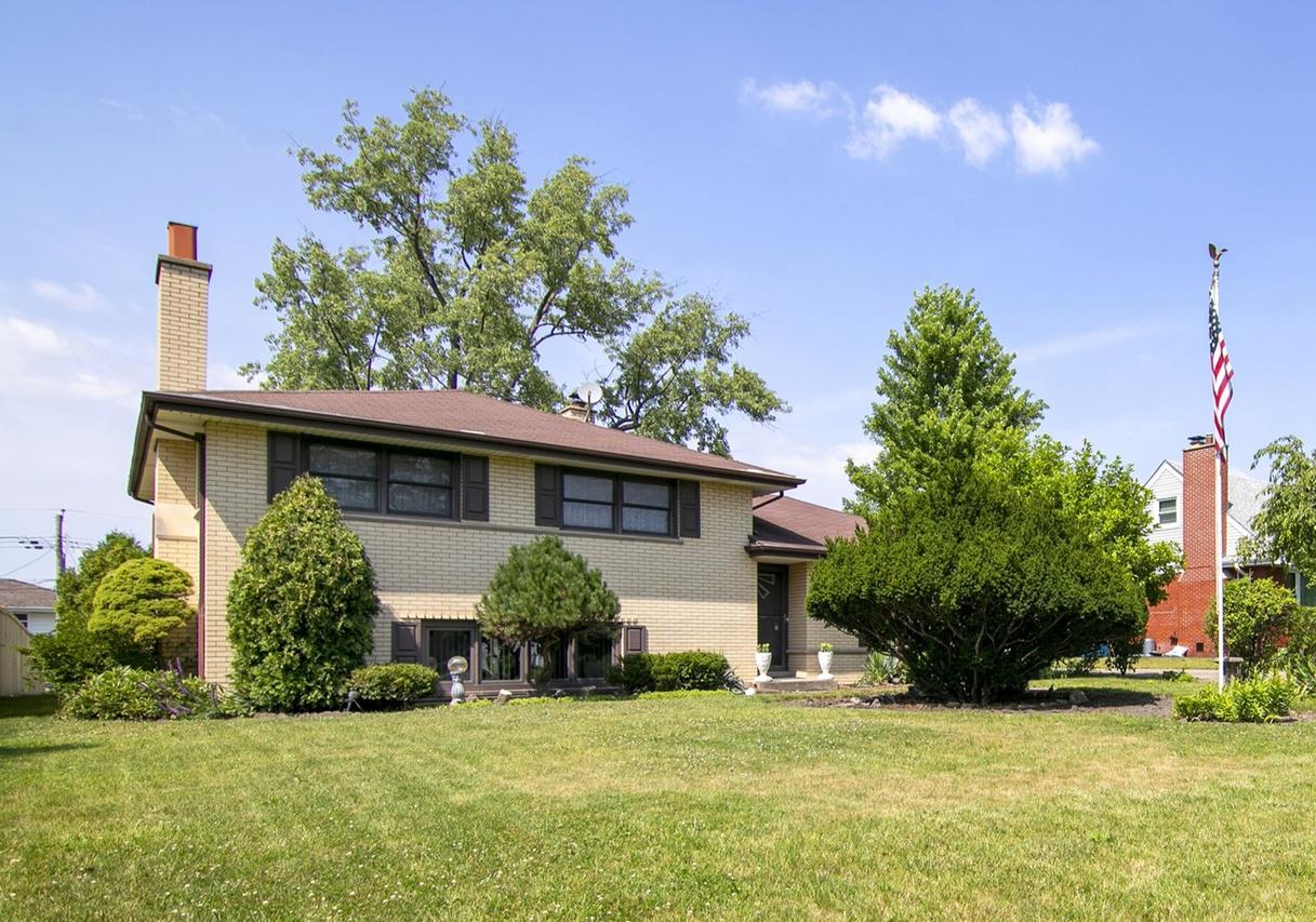 6836 W Park Lane Dr., Palos Heights, IL 60463