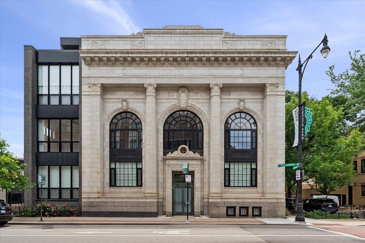 1425 W Fullerton Ave. #2N, Chicago, IL 60614