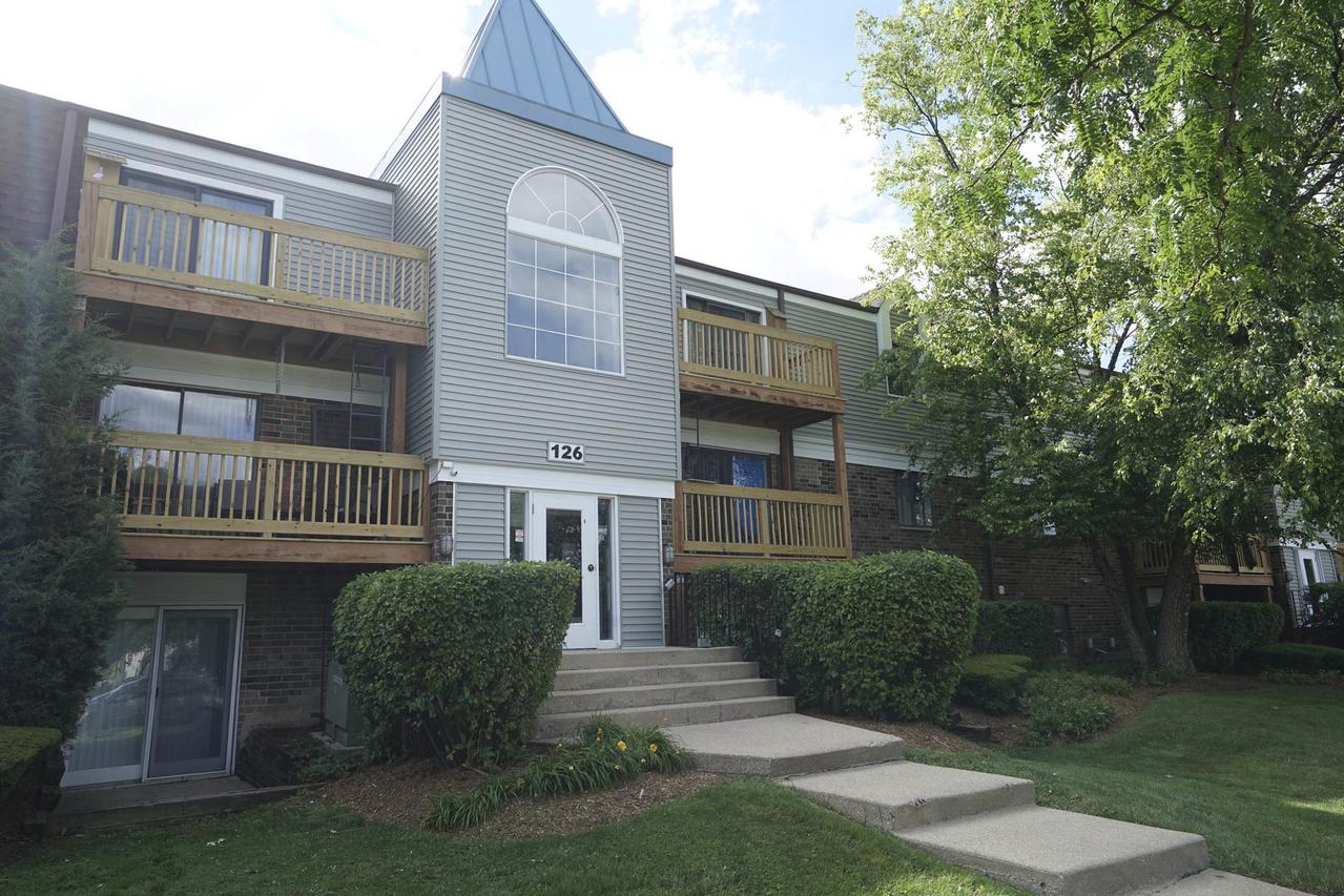 [Address Hidden by Seller], Addison, IL 60101
