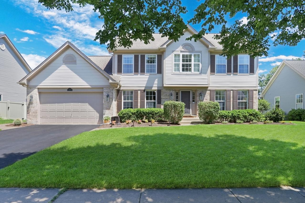 753 West Tr., Grayslake, IL 60030
