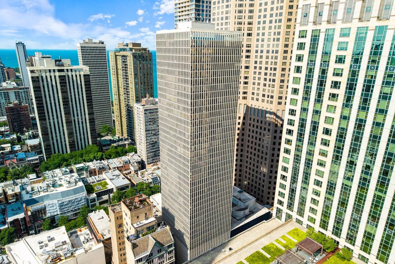100 E Walton St. #33H, Chicago, IL 60611