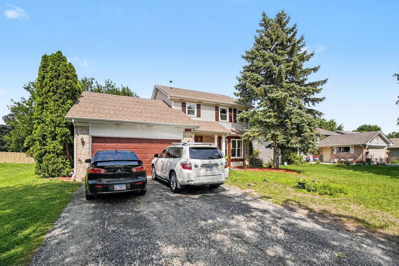 261 Vista Dr., Bolingbrook, IL 60490