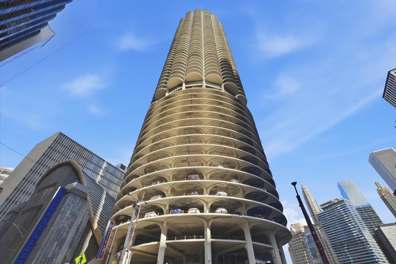 300 N State St. #3405, Chicago, IL 60654