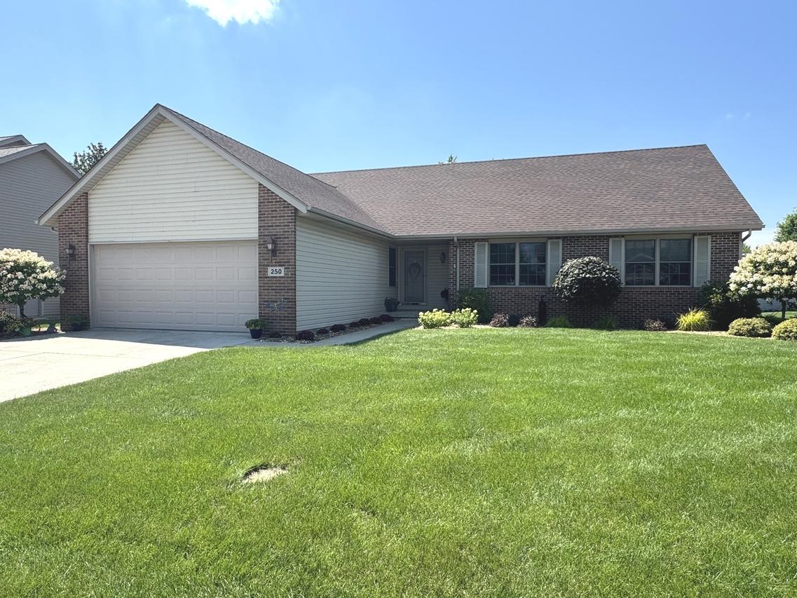 250 Highpoint Cir., Bourbonnais, IL 60914