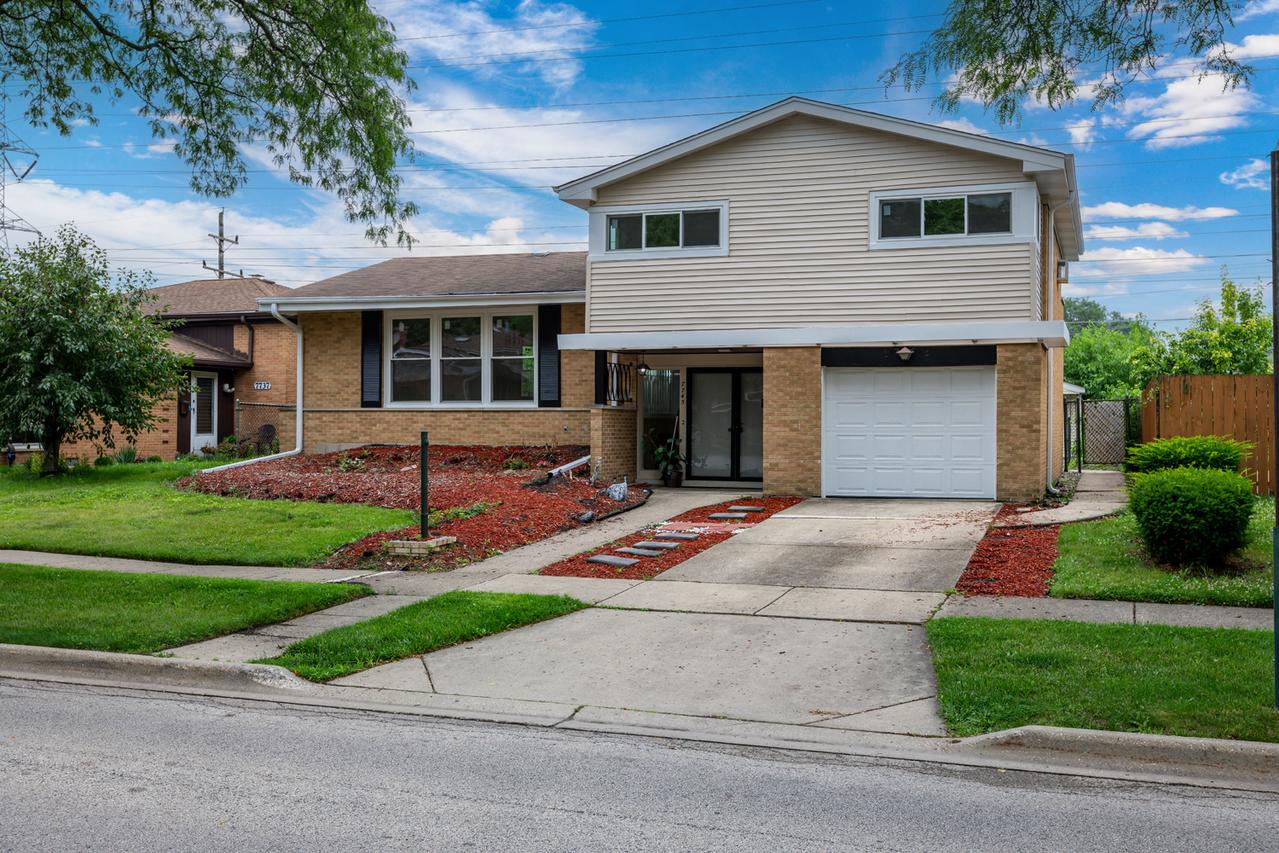 7745 Beckwith Rd., Morton Grove, IL 60053