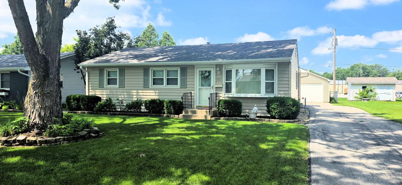 347 S Douglas Dr., Bradley, IL 60915