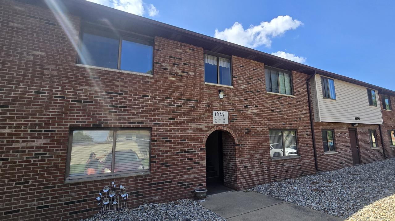 1801 Richardson Dr. #6, Urbana, IL 61802