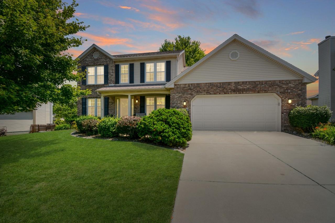 2411 Clarkson Ln., Bloomington, IL 61704