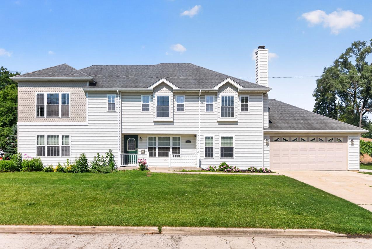 1142 S Cornell Ave., Villa Park, IL 60181