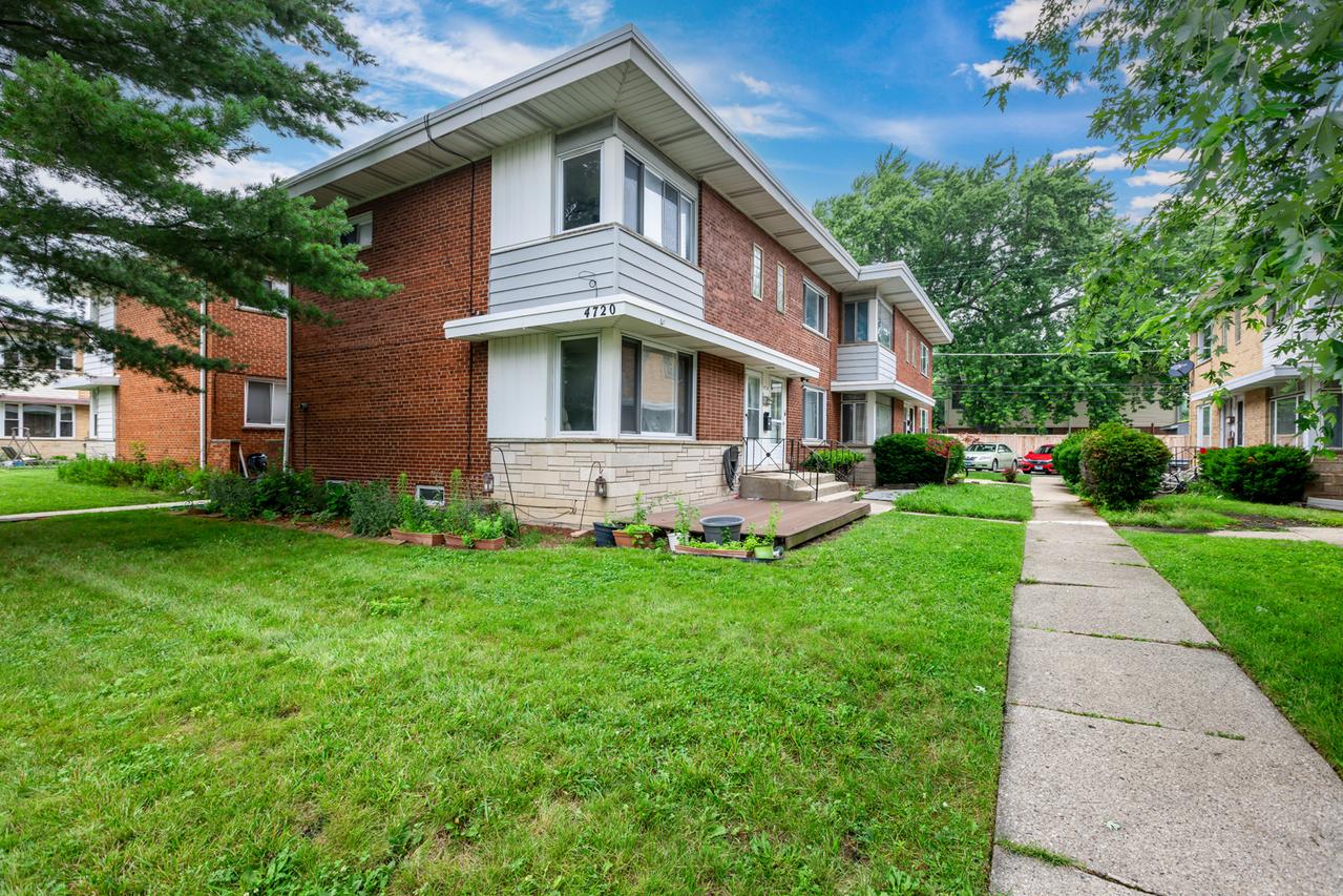 4720 Main St. #A, Skokie, IL 60076