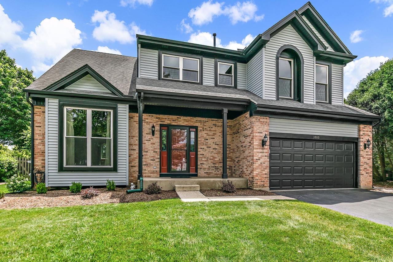 3880 Peartree Dr., Lake In The Hills, IL 60156