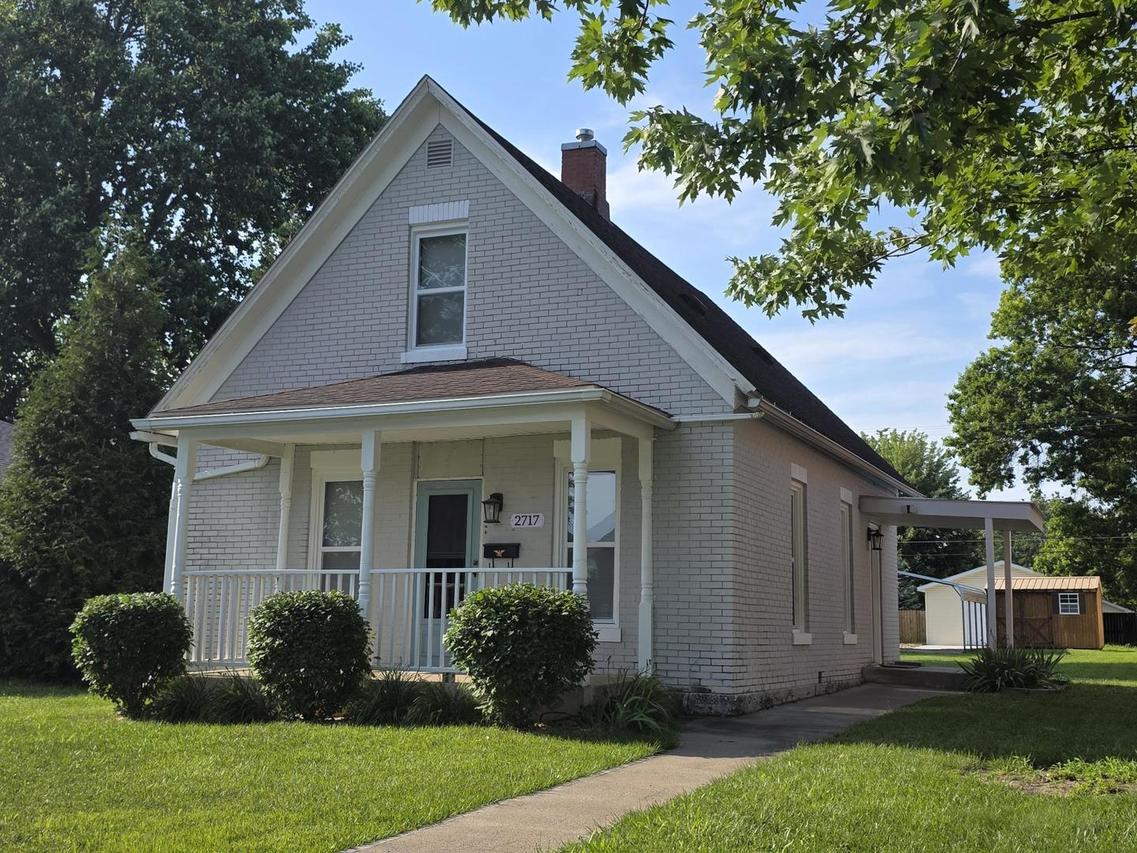 2717 Elm St., Quincy, IL 62301