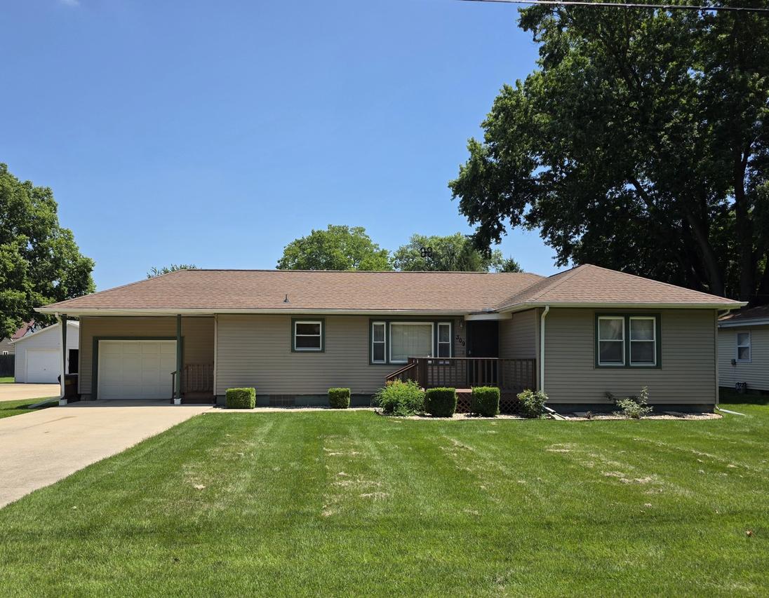309 Maple St., Prophetstown, IL 61277