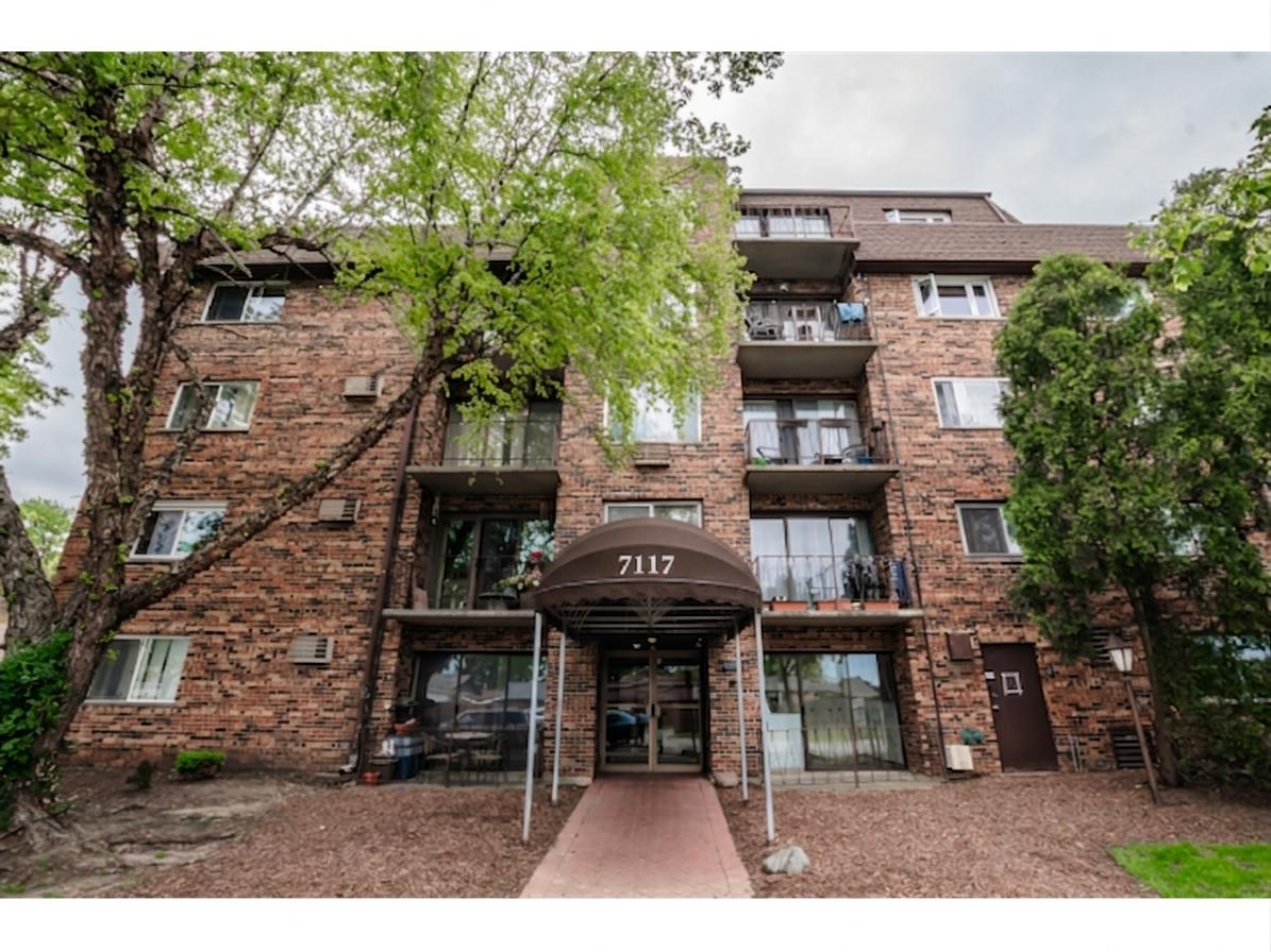 7117 W 93rd St. #105, Oak Lawn, IL 60453