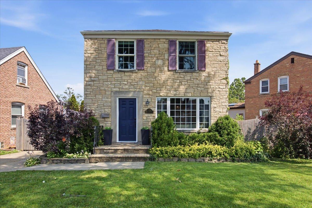 7734 W Glenlake Ave., Chicago, IL 60631