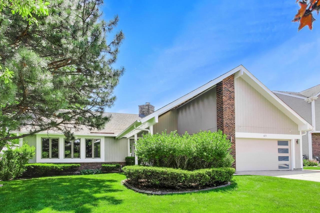 611 W Whiting Ln., Arlington Heights, IL 60004